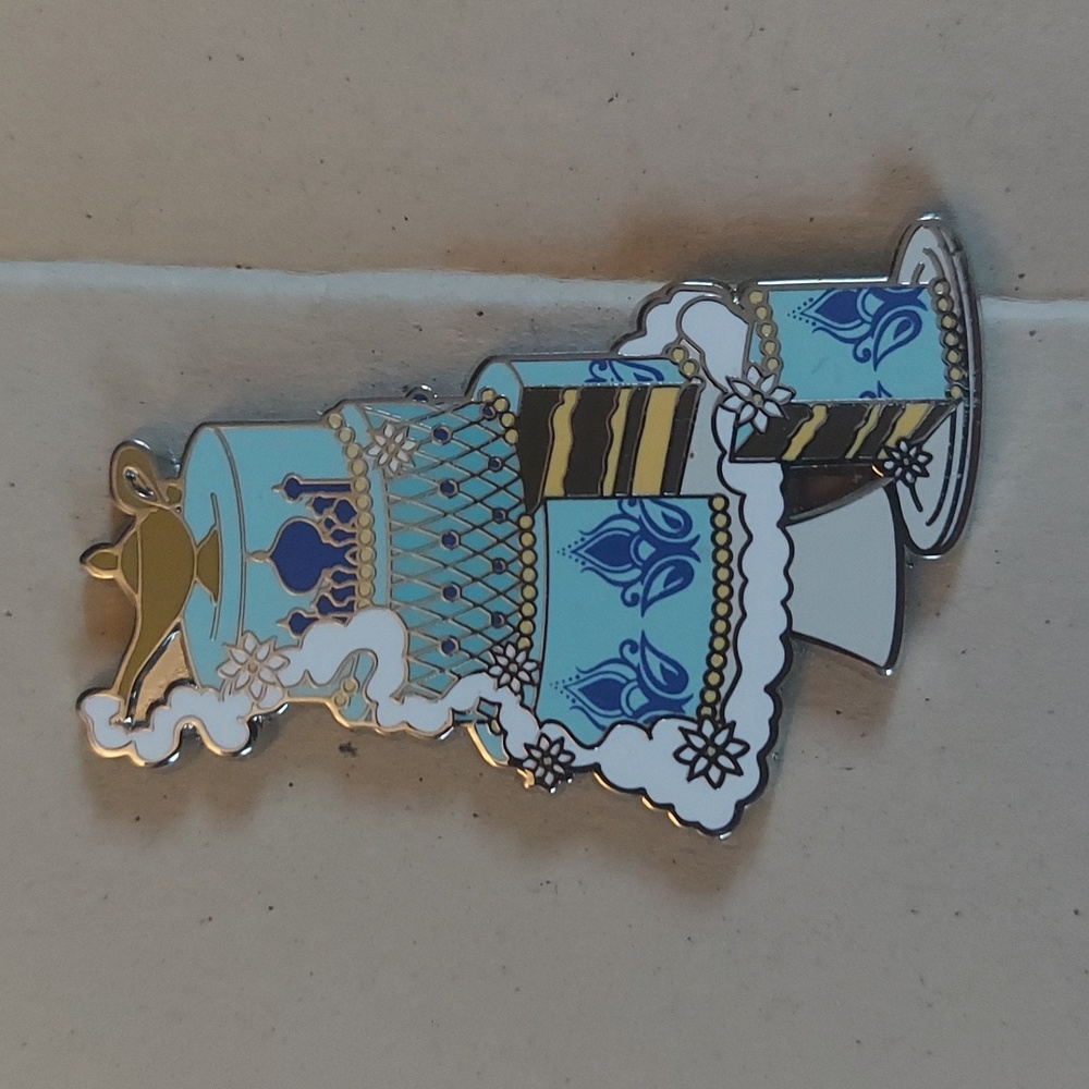 2022 Disney Custom Cake Creations Mystery Pin Jasmine